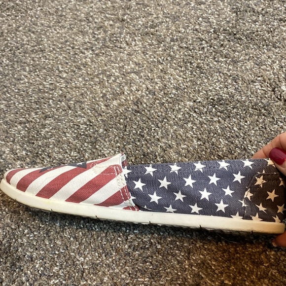 Air Walk Stars & Stripes Patriotic Red White & Blue Slip On Canvas Shoes Sz 8.5 - Picture 5 of 10